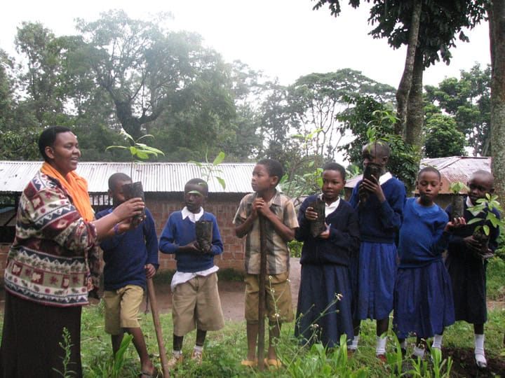 Elizabeth Chuwa and Students